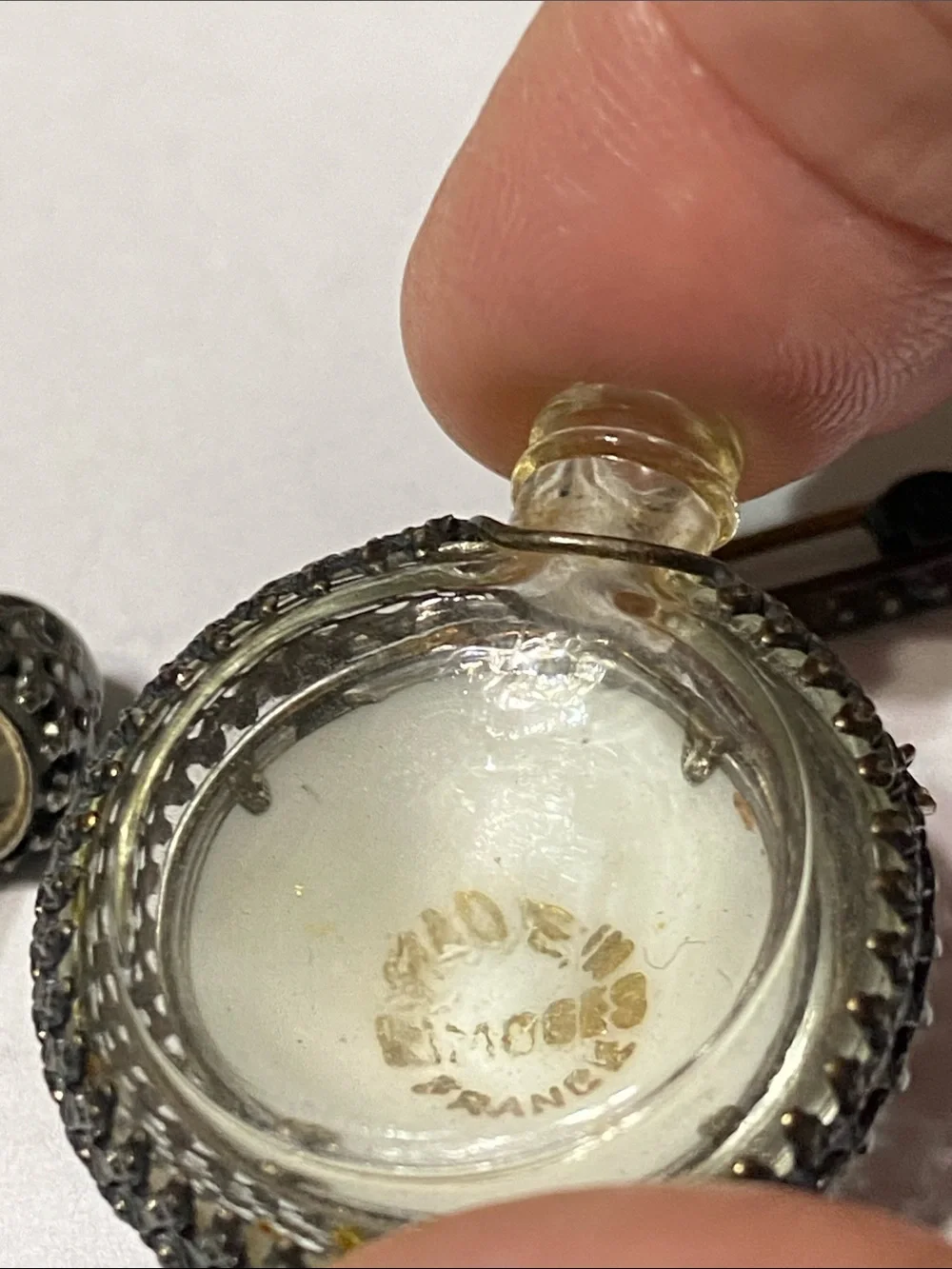 PRETTY Vintage Limoges Silver tone floral Filigree Perfume Bottle bar Pin Brooch